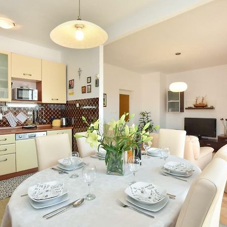 Kaštela Apartment Bezic מראה חיצוני תמונה