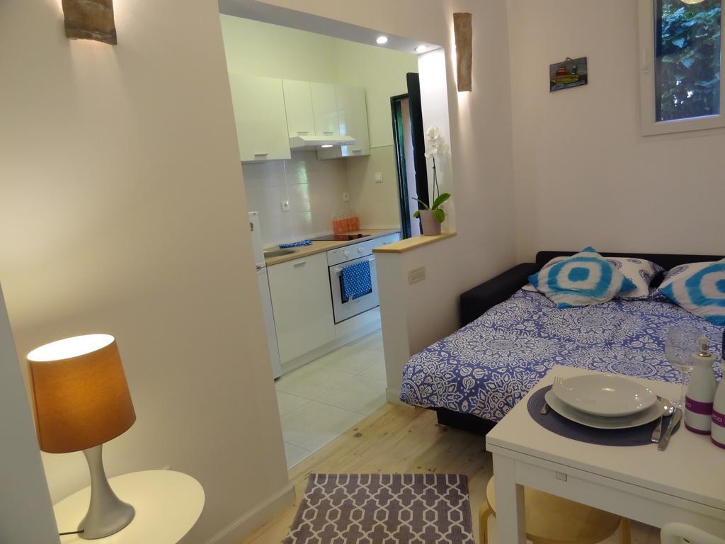 Kaštela Apartment Bezic מראה חיצוני תמונה