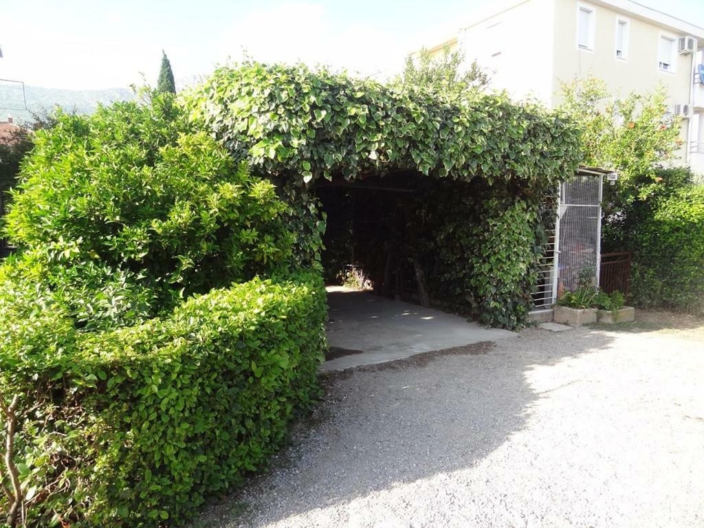 Kaštela Apartment Bezic מראה חיצוני תמונה