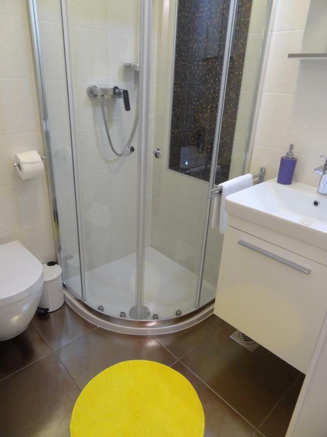 Kaštela Apartment Bezic מראה חיצוני תמונה