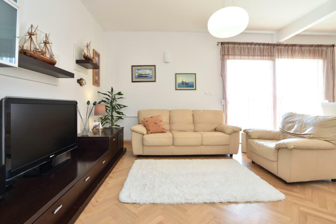 Kaštela Apartment Bezic מראה חיצוני תמונה