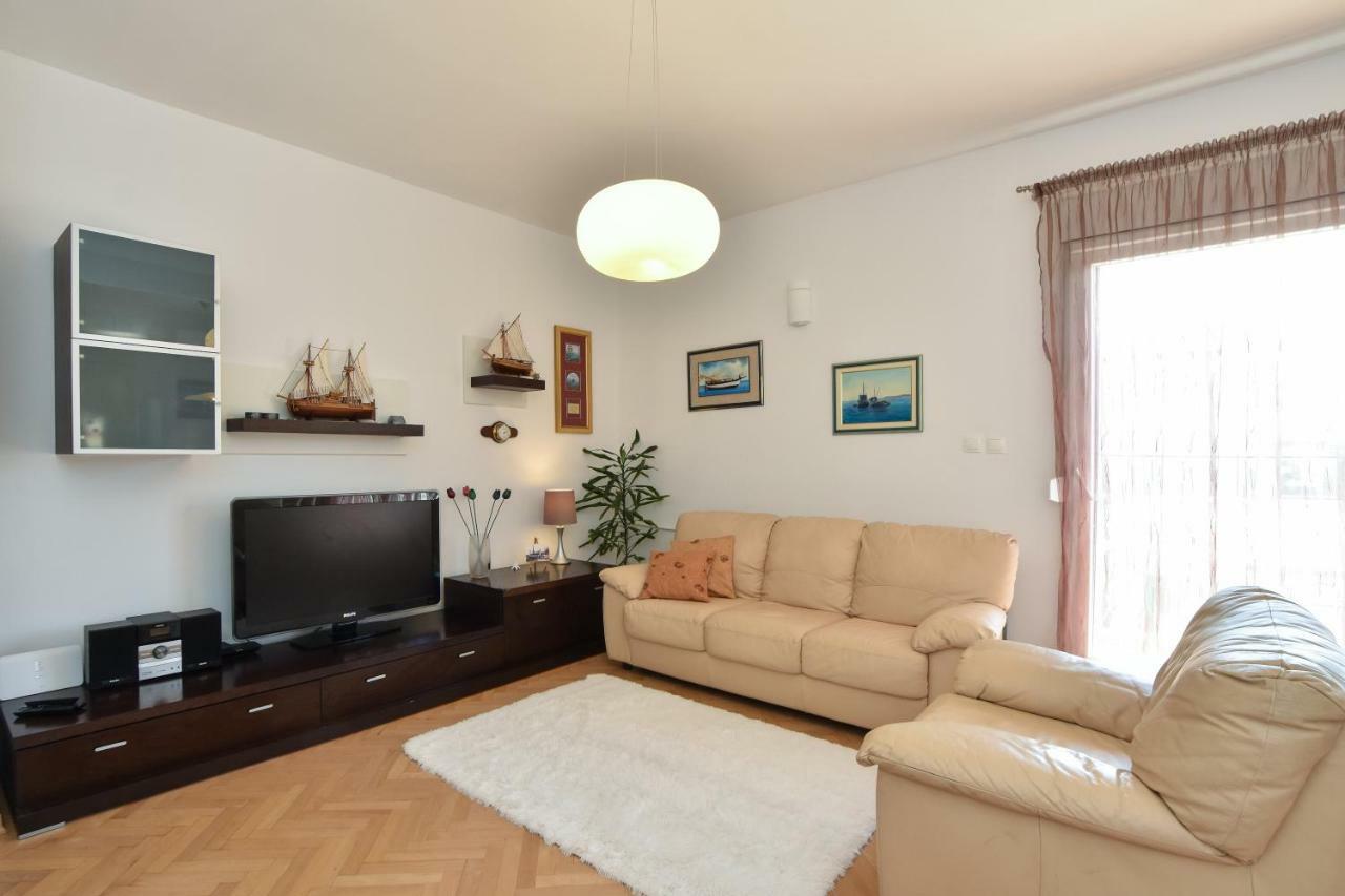 Kaštela Apartment Bezic מראה חיצוני תמונה