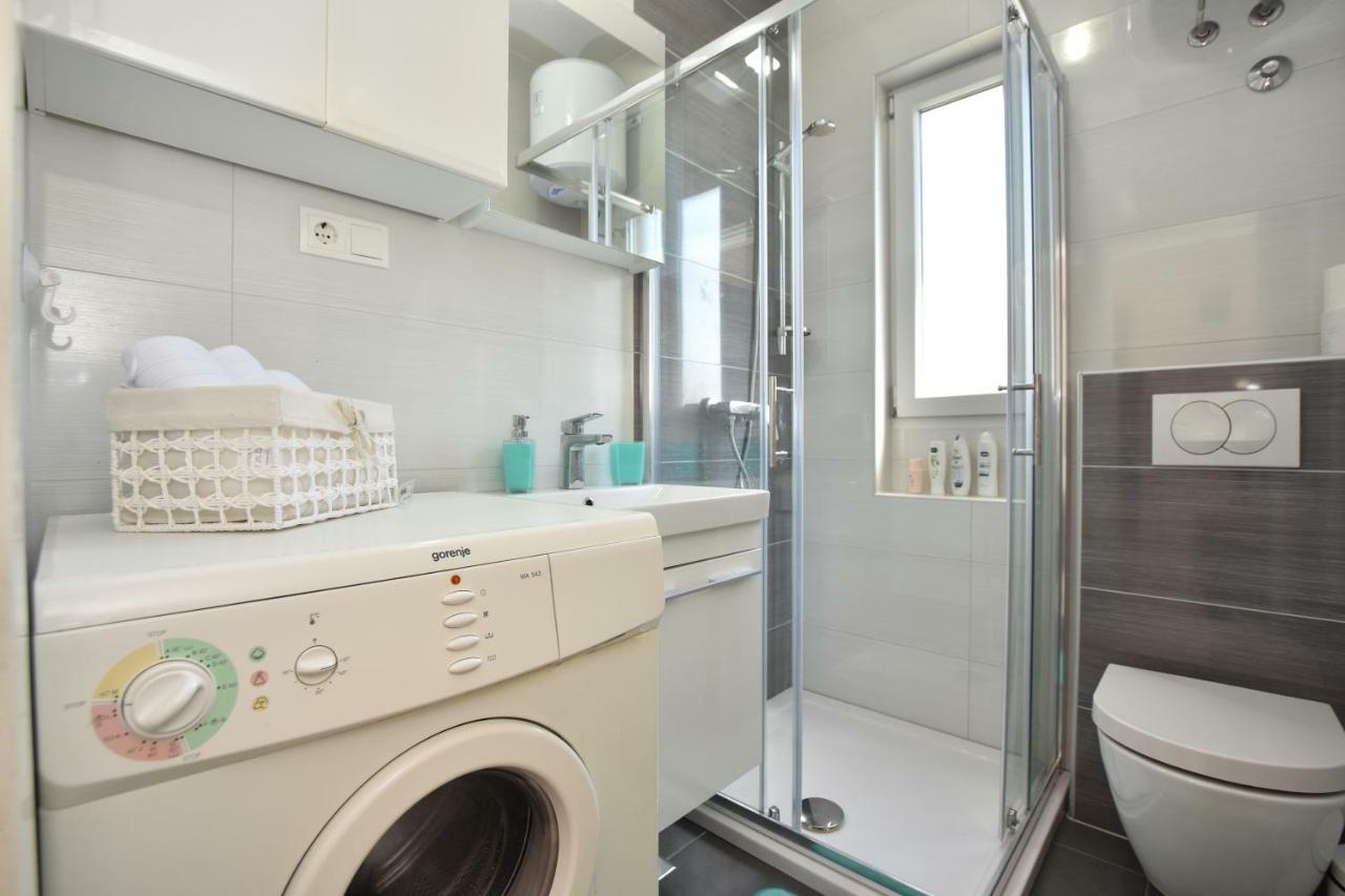Kaštela Apartment Bezic מראה חיצוני תמונה