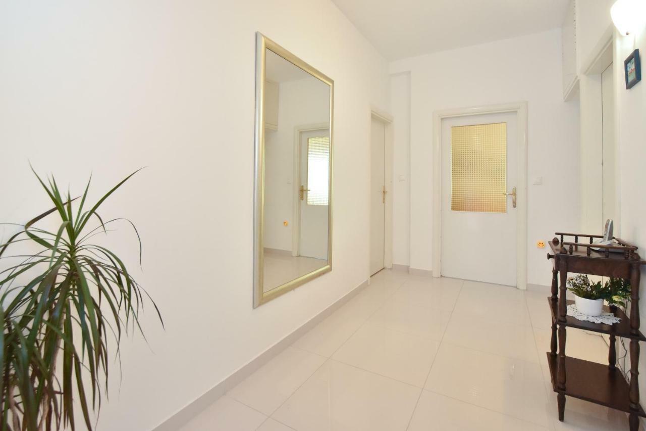 Kaštela Apartment Bezic מראה חיצוני תמונה